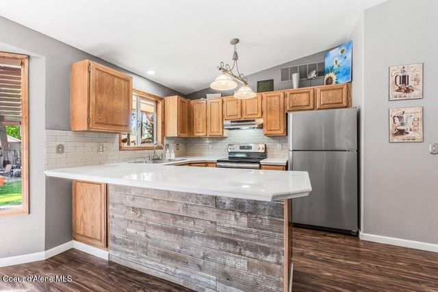 3800 N Trevino Dr, Coeur D'alene, ID 83815