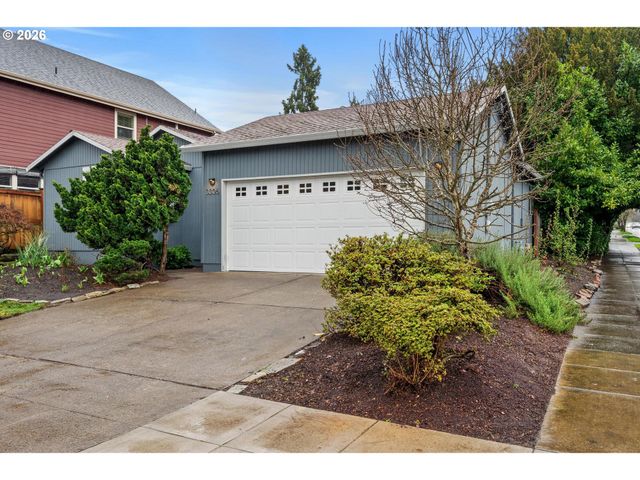 3306 Ne HOLMAN St, Portland, OR 97211