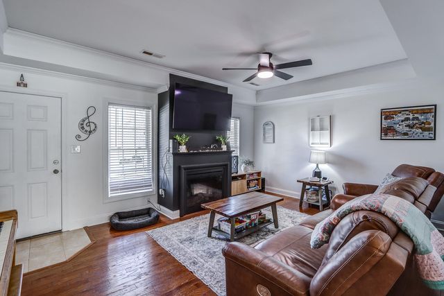 1040 Cranberry CT, Moneta, VA 24121