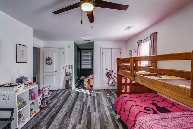 1040 Cranberry CT, Moneta, VA 24121