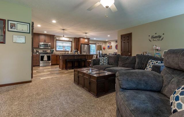 19366 Laurel Run Road, Nelsonville, OH 45764