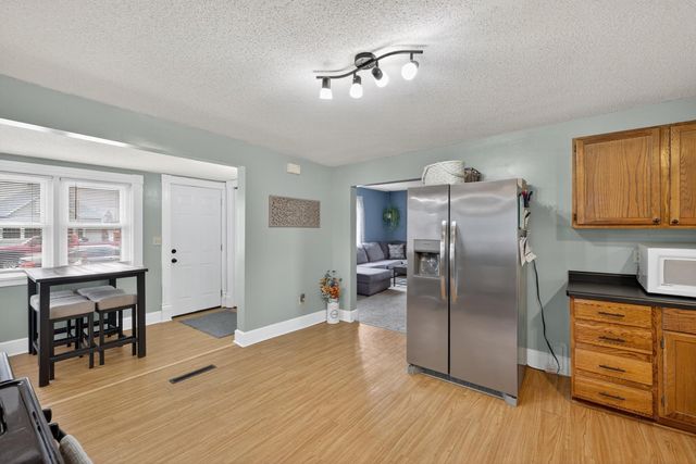 106 5th Street NE, Stewartville, MN 55976