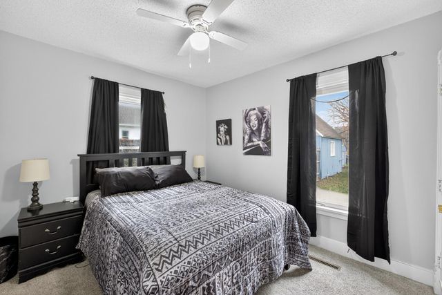 106 5th Street NE, Stewartville, MN 55976