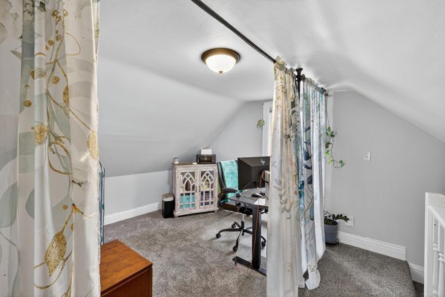 106 5th Street NE, Stewartville, MN 55976