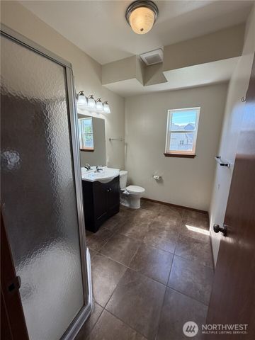 1906 W Peakview Drive, Ellensburg, WA 98926