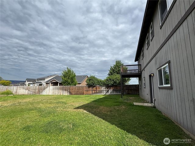 1906 W Peakview Drive, Ellensburg, WA 98926
