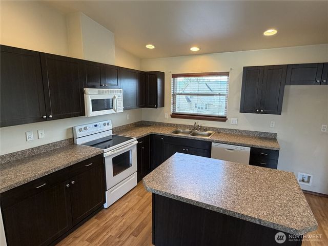 1906 W Peakview Drive, Ellensburg, WA 98926