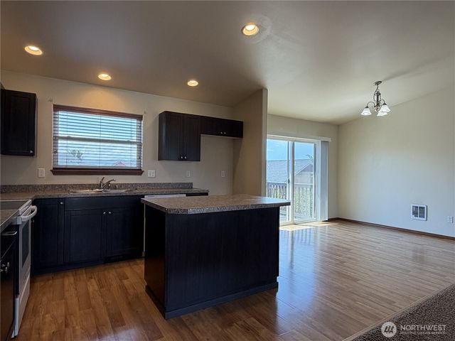 1906 W Peakview Drive, Ellensburg, WA 98926