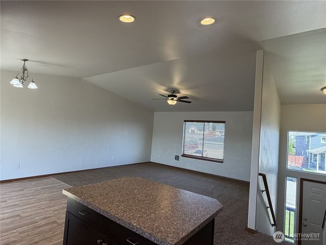 1906 W Peakview Drive, Ellensburg, WA 98926
