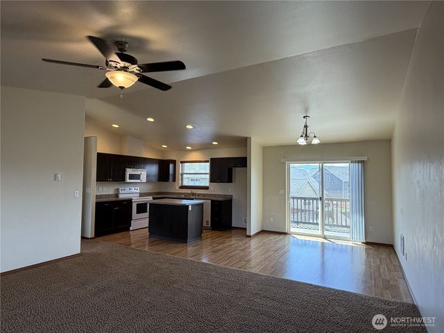 1906 W Peakview Drive, Ellensburg, WA 98926