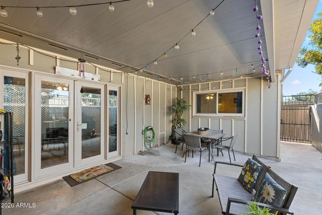 2014 W HIGHLAND Avenue, Phoenix, AZ 85015