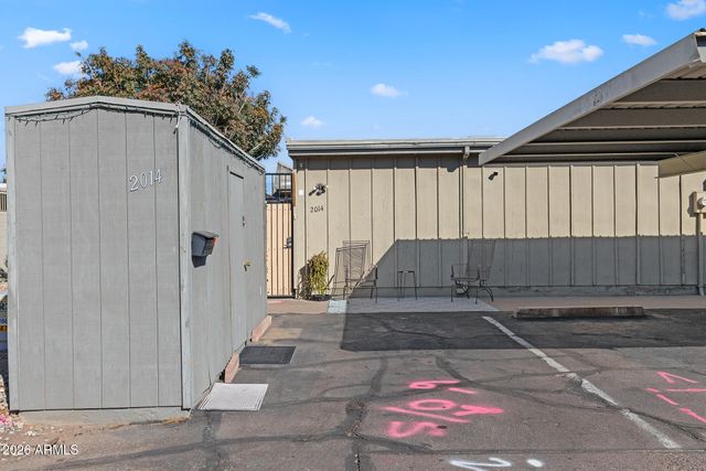 2014 W HIGHLAND Avenue, Phoenix, AZ 85015