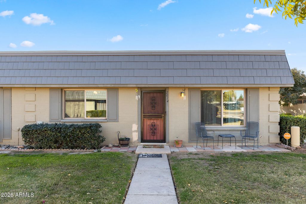 2014 W HIGHLAND Avenue, Phoenix, AZ 85015