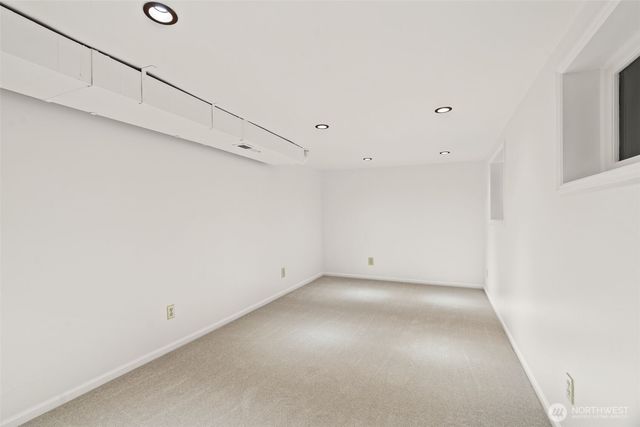2701 NE 94th Street, Seattle, WA 98115