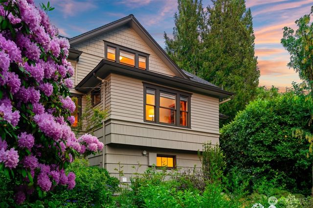 2701 NE 94th Street, Seattle, WA 98115