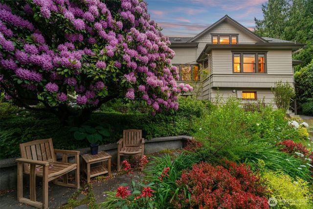 2701 NE 94th Street, Seattle, WA 98115