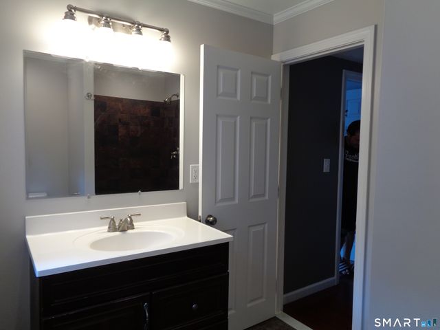 15 Bradley Avenue, Branford, CT 06405