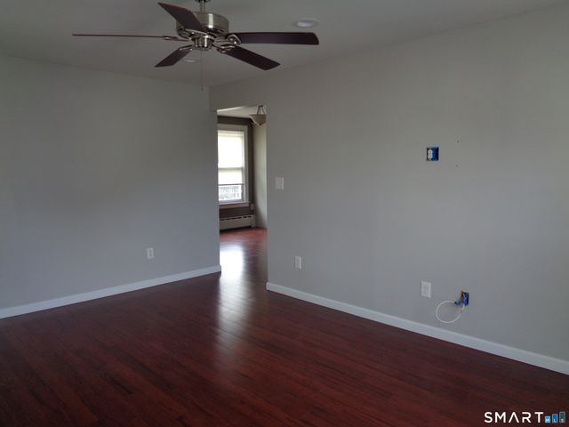 15 Bradley Avenue, Branford, CT 06405