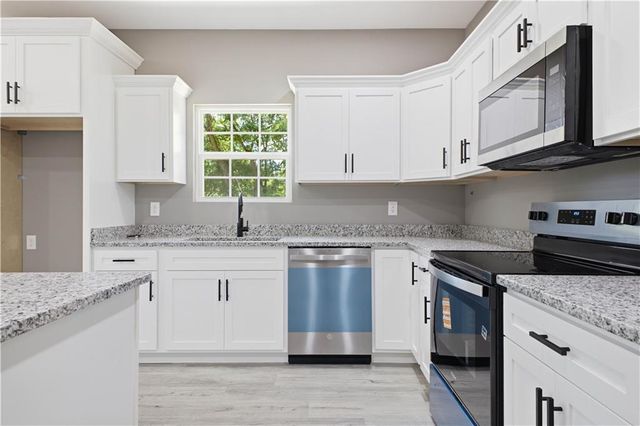 171 N Dale Avenue, Calhoun, GA 30701