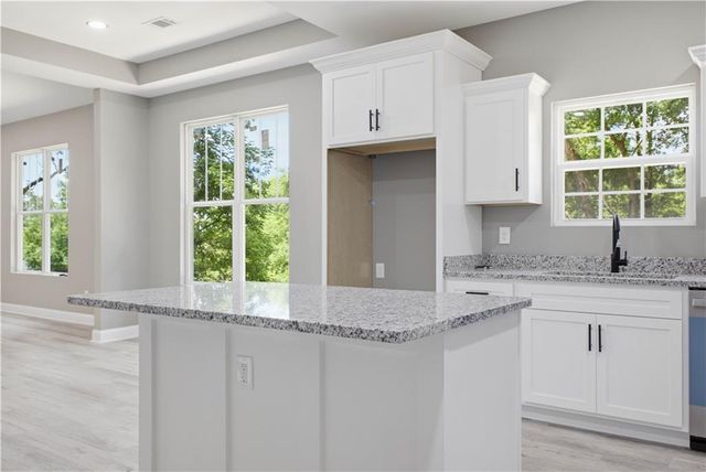 171 N Dale Avenue, Calhoun, GA 30701