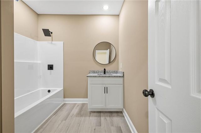 171 N Dale Avenue, Calhoun, GA 30701