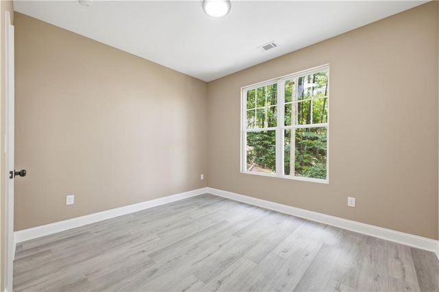 171 N Dale Avenue, Calhoun, GA 30701