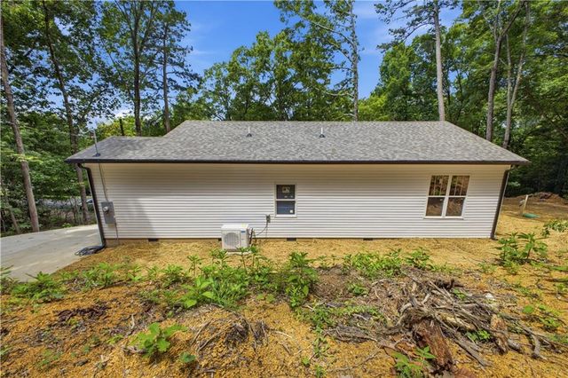 171 N Dale Avenue, Calhoun, GA 30701