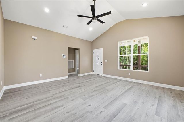 171 N Dale Avenue, Calhoun, GA 30701