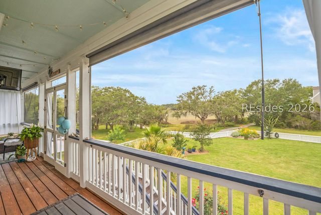 104 Patrick Dr, Beaufort, SC 29902