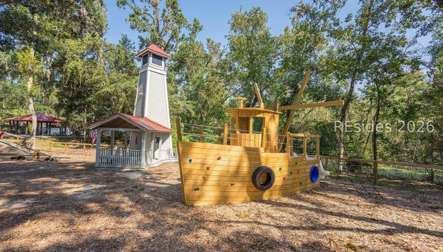 104 Patrick Dr, Beaufort, SC 29902