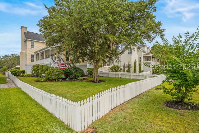 104 Patrick Dr, Beaufort, SC 29902