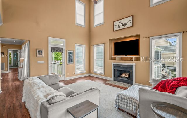 104 Patrick Dr, Beaufort, SC 29902