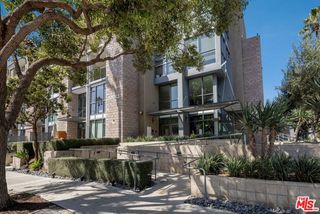 13045 Pacific 117, Los Angeles, CA 90094