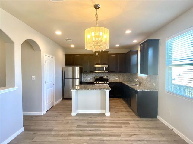 7320 Sunset Heights CIR, Austin, TX 78735