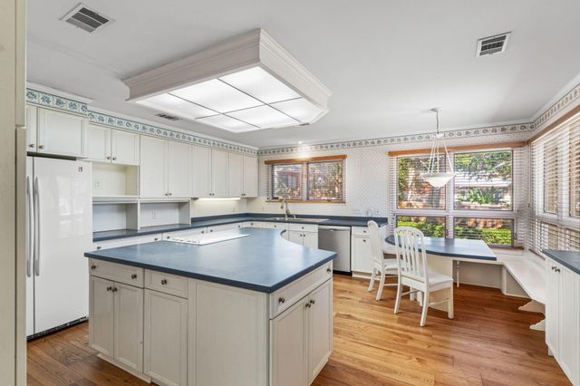 19 Old Ferry Road, Shalimar, FL 32579