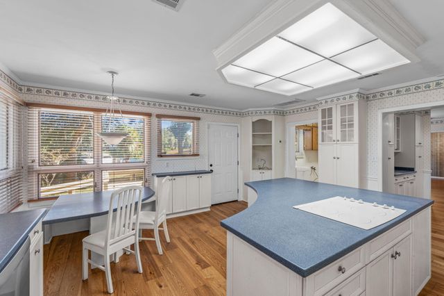 19 Old Ferry Road, Shalimar, FL 32579