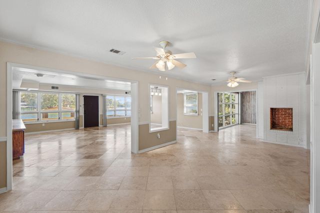 19 Old Ferry Road, Shalimar, FL 32579