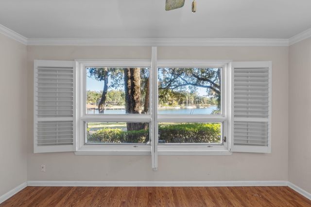 19 Old Ferry Road, Shalimar, FL 32579