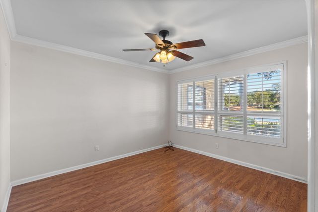 19 Old Ferry Road, Shalimar, FL 32579