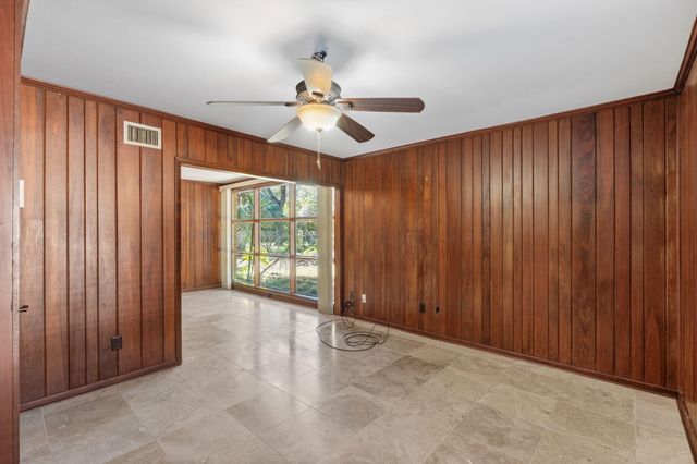 19 Old Ferry Road, Shalimar, FL 32579