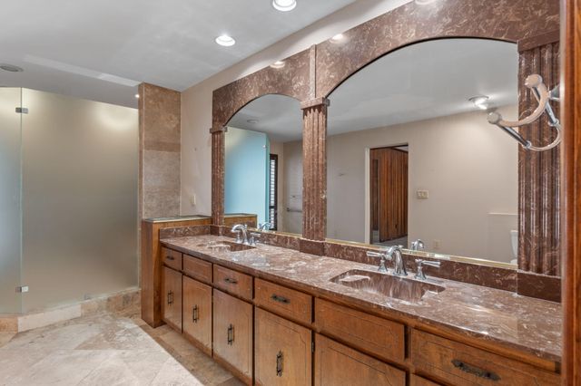 19 Old Ferry Road, Shalimar, FL 32579