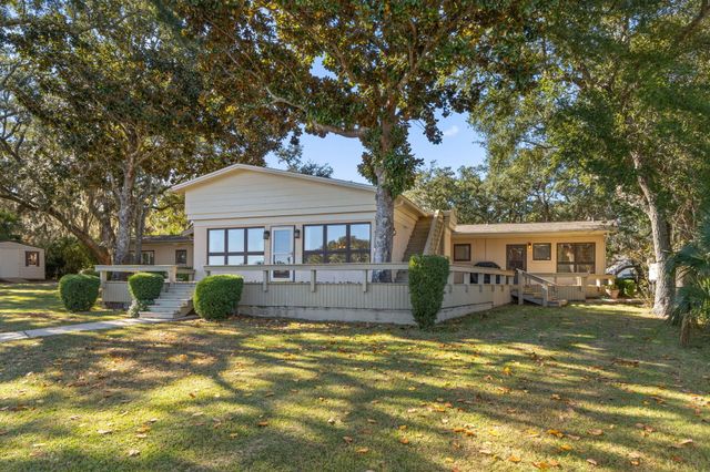 19 Old Ferry Road, Shalimar, FL 32579