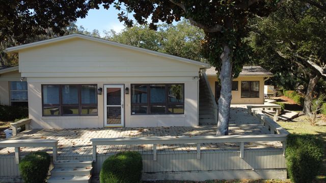 19 Old Ferry Road, Shalimar, FL 32579