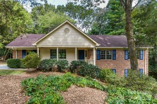 2630 Fernbank Drive, Charlotte, NC 28226