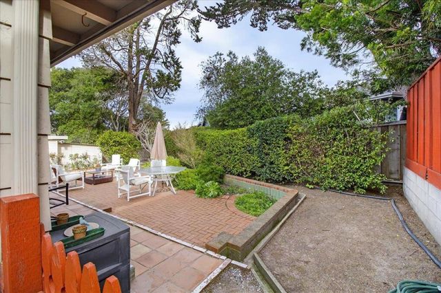 1291 Pacific Street, Monterey, CA 93940