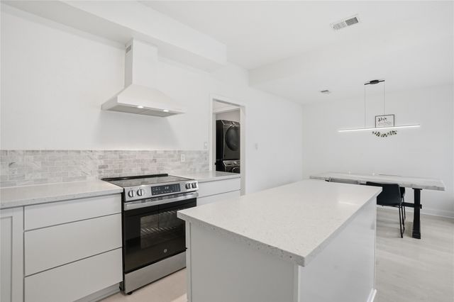 1415 Sutton Drive, Carrollton, TX 75006