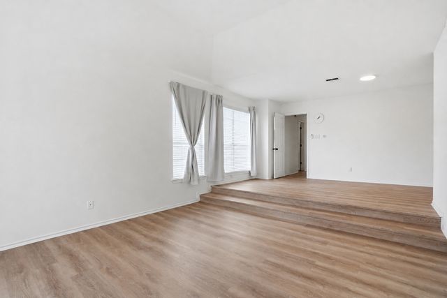 1415 Sutton Drive, Carrollton, TX 75006