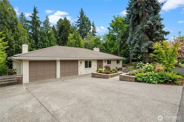 16058 36th Avenue NE, Lake Forest Park, WA 98155