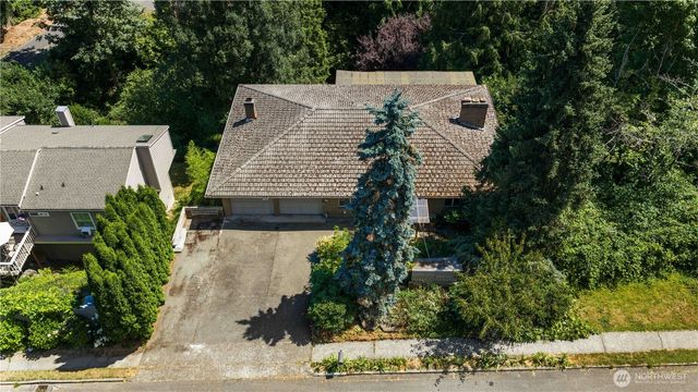 16058 36th Avenue NE, Lake Forest Park, WA 98155