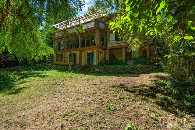 16058 36th Avenue NE, Lake Forest Park, WA 98155